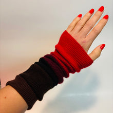 Load image into Gallery viewer, Ribbed Recycled Cashmere Sleeves