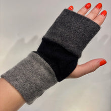 Load image into Gallery viewer, Flip Mitts