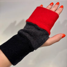 Load image into Gallery viewer, Flip Mitts