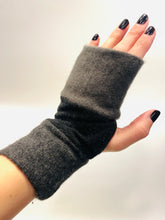 Load image into Gallery viewer, Flip Mitts