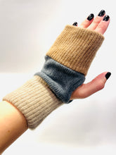 Load image into Gallery viewer, Flip Mitts