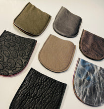 Load image into Gallery viewer, Mini Leather Card Holder