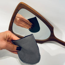 Load image into Gallery viewer, Mini Leather Card Holder