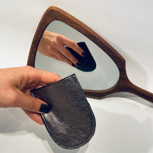 Load image into Gallery viewer, Mini Leather Card Holder