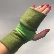 Load image into Gallery viewer, Flip Mitts