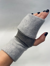 Load image into Gallery viewer, Flip Mitts