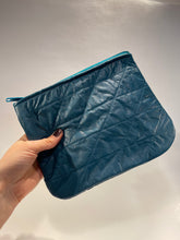 Load image into Gallery viewer, Quilted Leather Pouches