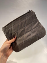 Load image into Gallery viewer, Quilted Leather Pouches