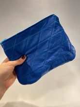 Load image into Gallery viewer, Quilted Leather Pouches