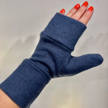 Load image into Gallery viewer, Fingerless Mittens *ONLINE EXCLUSIVE STYLE*
