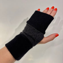 Load image into Gallery viewer, Flip Mitts
