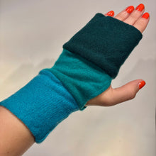 Load image into Gallery viewer, Flip Mitts
