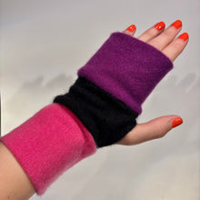 Load image into Gallery viewer, Flip Mitts
