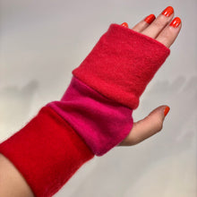 Load image into Gallery viewer, Flip Mitts
