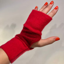 Load image into Gallery viewer, Flip Mitts
