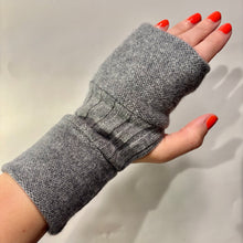 Load image into Gallery viewer, Flip Mitts
