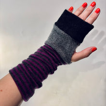Load image into Gallery viewer, Arm Warmers
