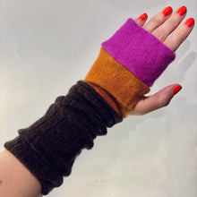 Load image into Gallery viewer, Arm Warmers
