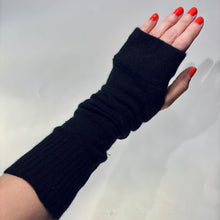 Load image into Gallery viewer, Arm Warmers
