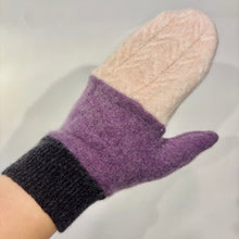 Load image into Gallery viewer, Cashmere Mittens
