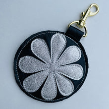 Load image into Gallery viewer, **Bag Charms - Flowers**
