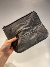 Load image into Gallery viewer, Quilted Leather Pouches
